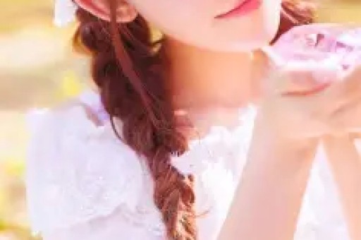 军官给女特务授课竟趁机大发女特务惨了